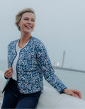 Veste motif bleu blanc - image 1