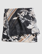 Foulard motif floral noir - image 1