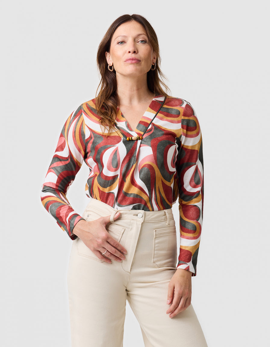 T-shirt chaud motif rouge - image 1