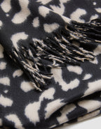 Écharpe chaude motif noir - image 2