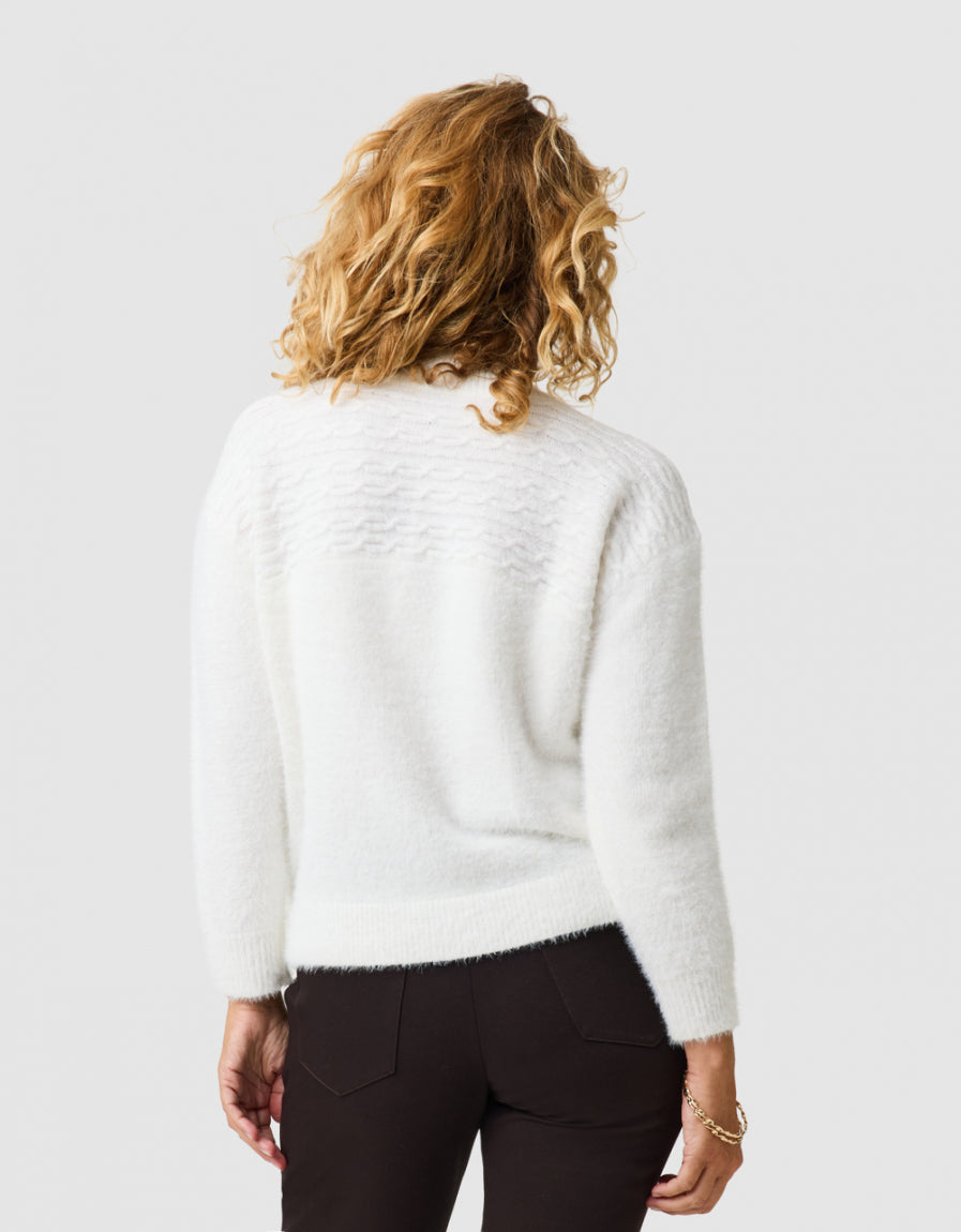 Pull duveteux tresse écru - image 3