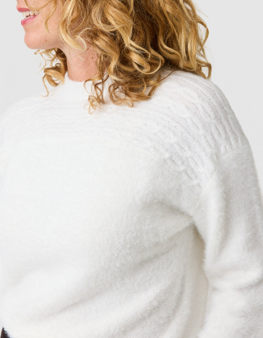 Pull duveteux tresse écru - image 4