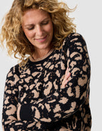 Pull motif léopard marron - image 4