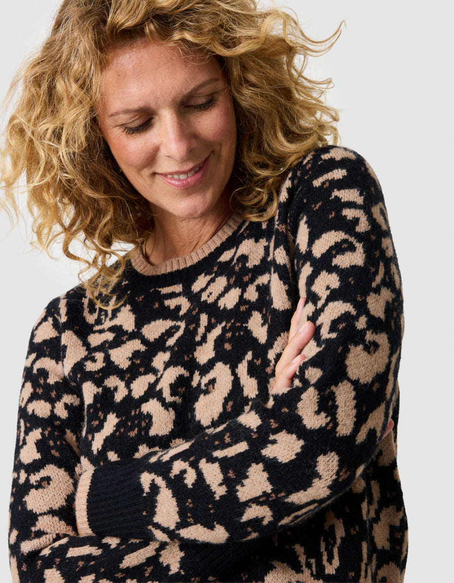 Pull motif léopard marron - image 4